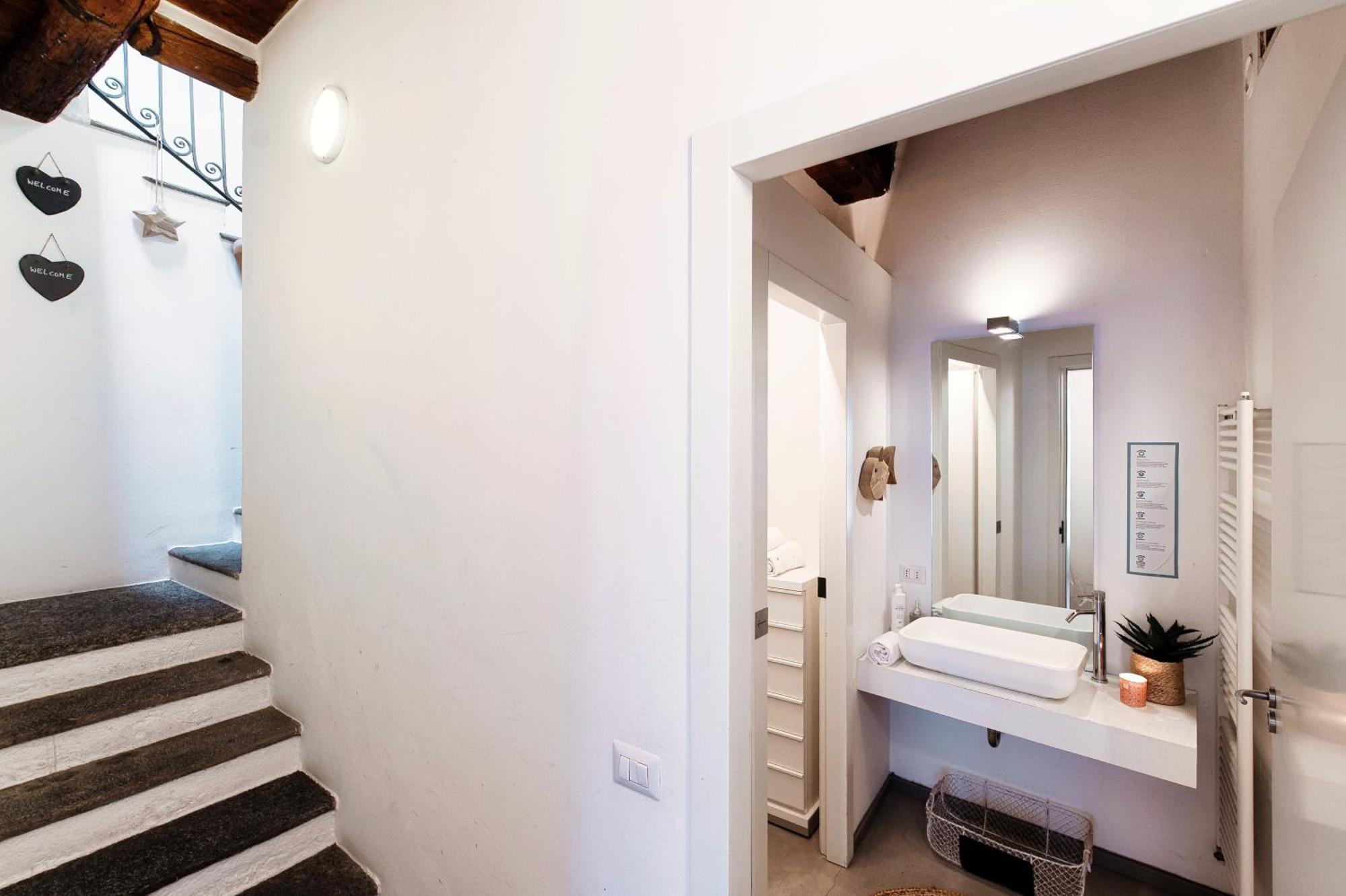 Corte Delle Rondini - Bymyhomeincomo Luaran gambar