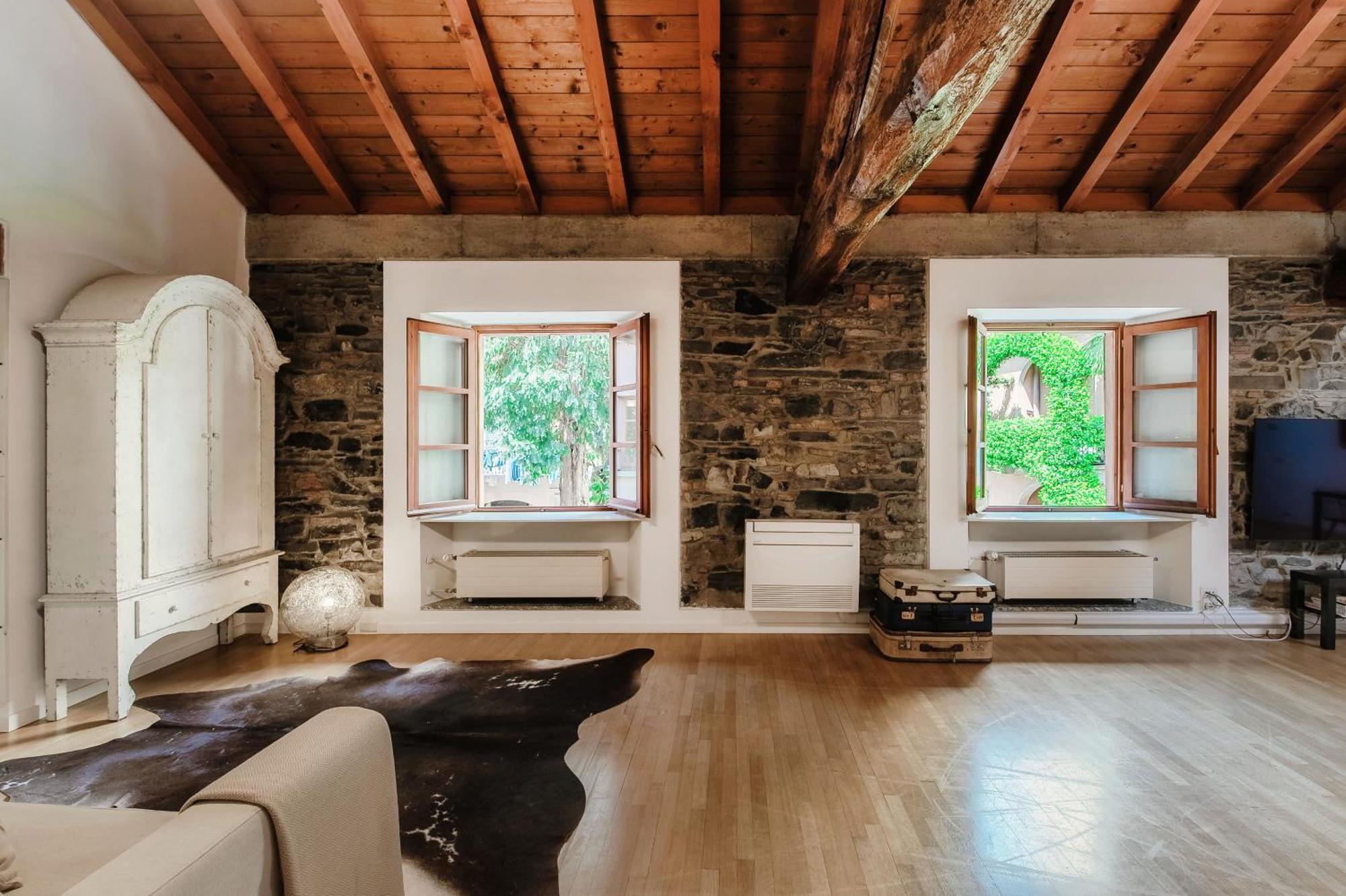 Corte Delle Rondini - Bymyhomeincomo Luaran gambar