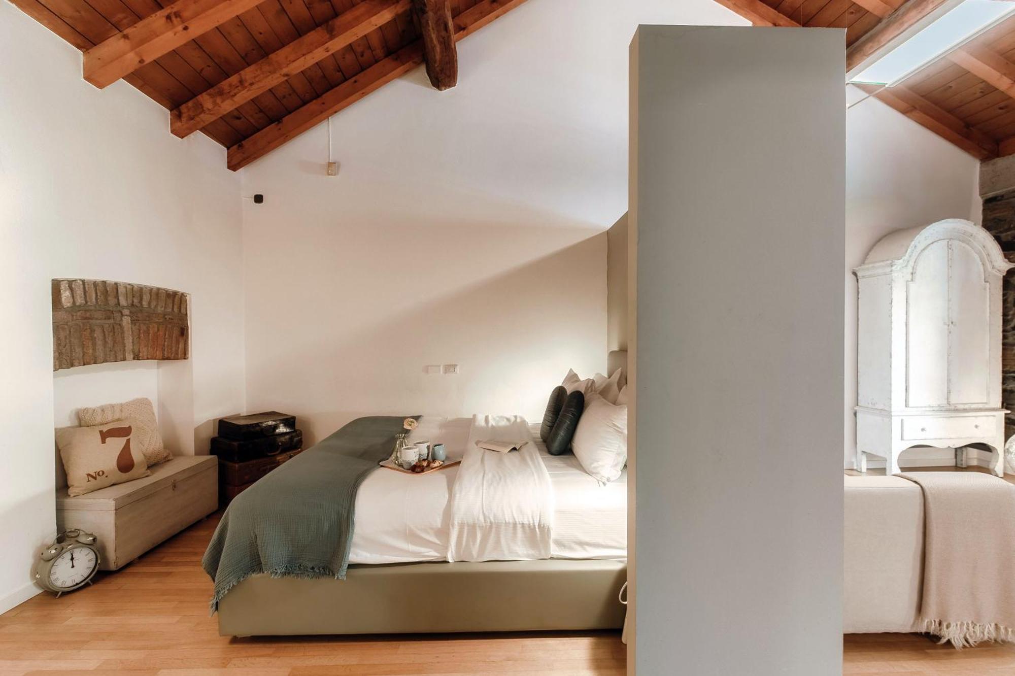 Corte Delle Rondini - Bymyhomeincomo Luaran gambar