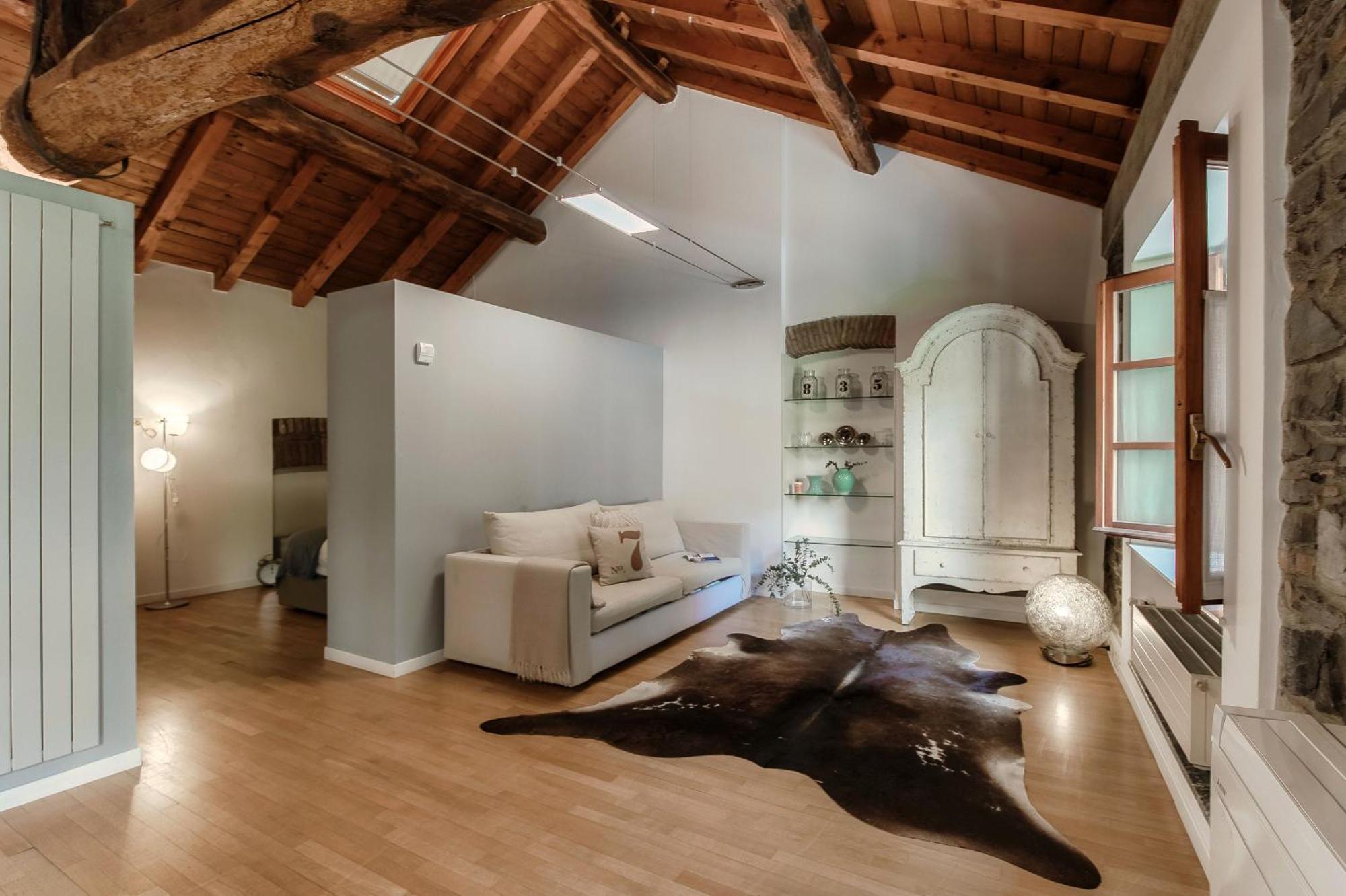 Corte Delle Rondini - Bymyhomeincomo Luaran gambar