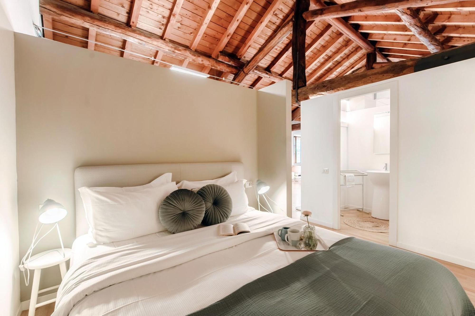 Corte Delle Rondini - Bymyhomeincomo Luaran gambar