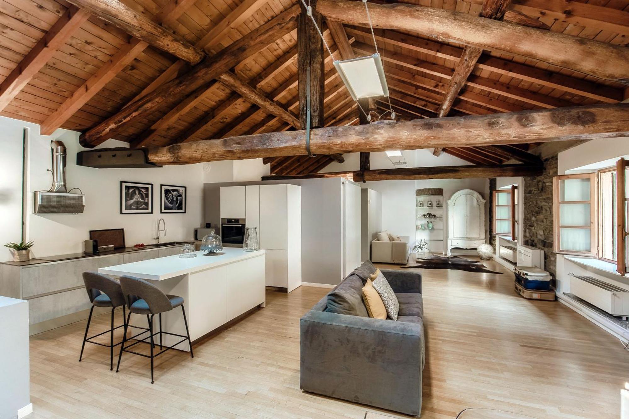 Corte Delle Rondini - Bymyhomeincomo Luaran gambar