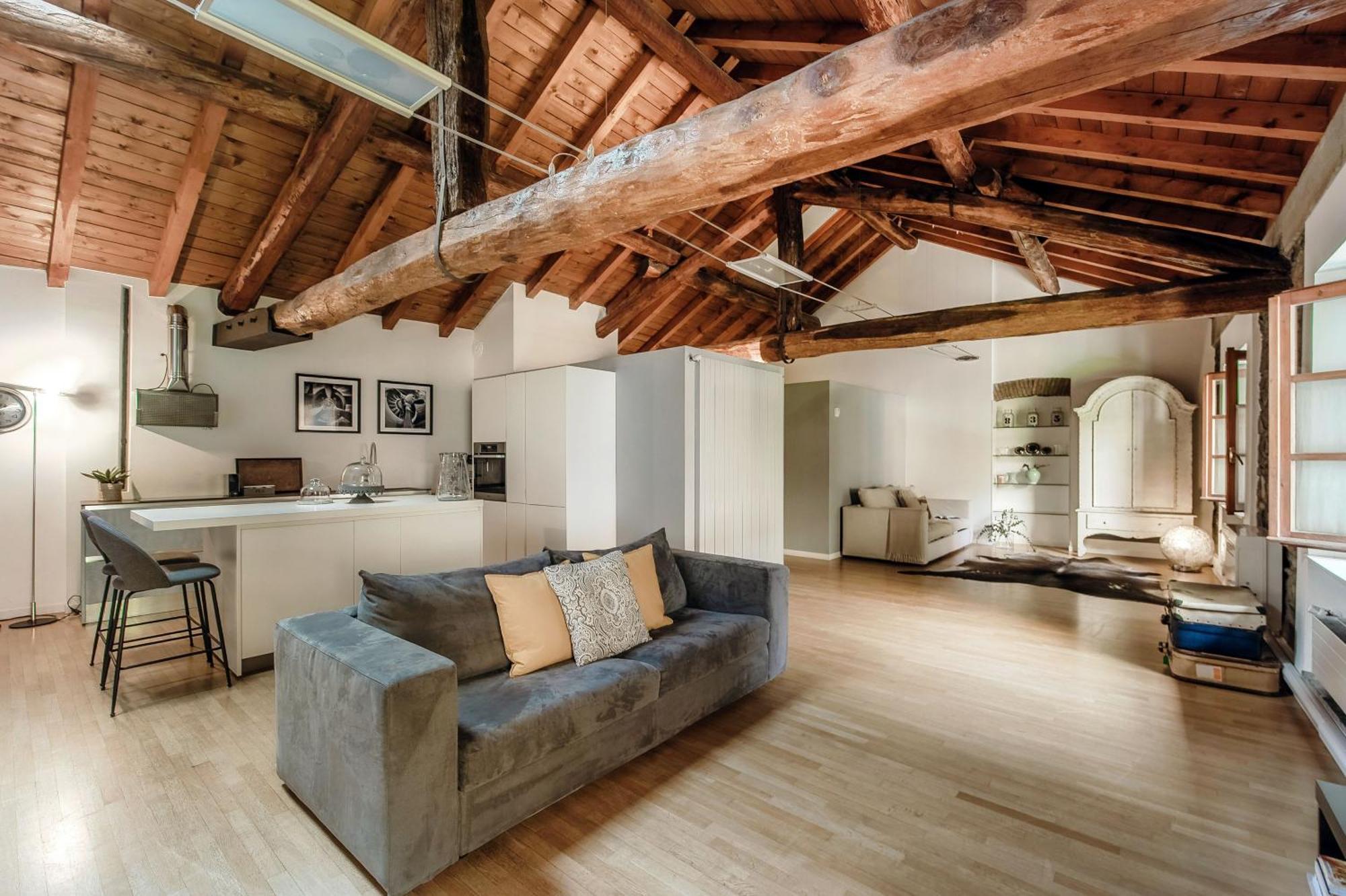 Corte Delle Rondini - Bymyhomeincomo Luaran gambar