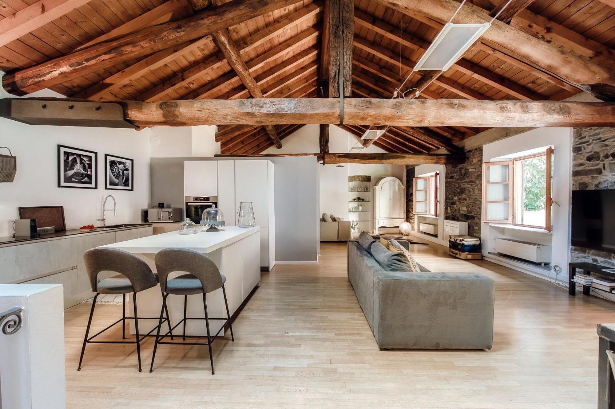 Corte Delle Rondini - Bymyhomeincomo Luaran gambar